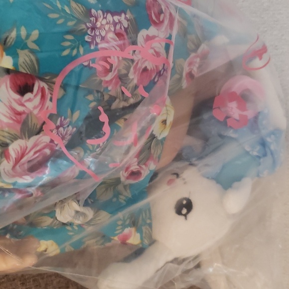 Guessbelly Doll - Picture 16 of 16